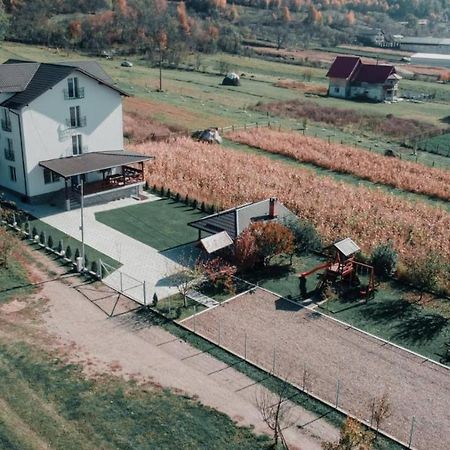 Casa Dumitru Hotel Ceraşul Eksteriør billede