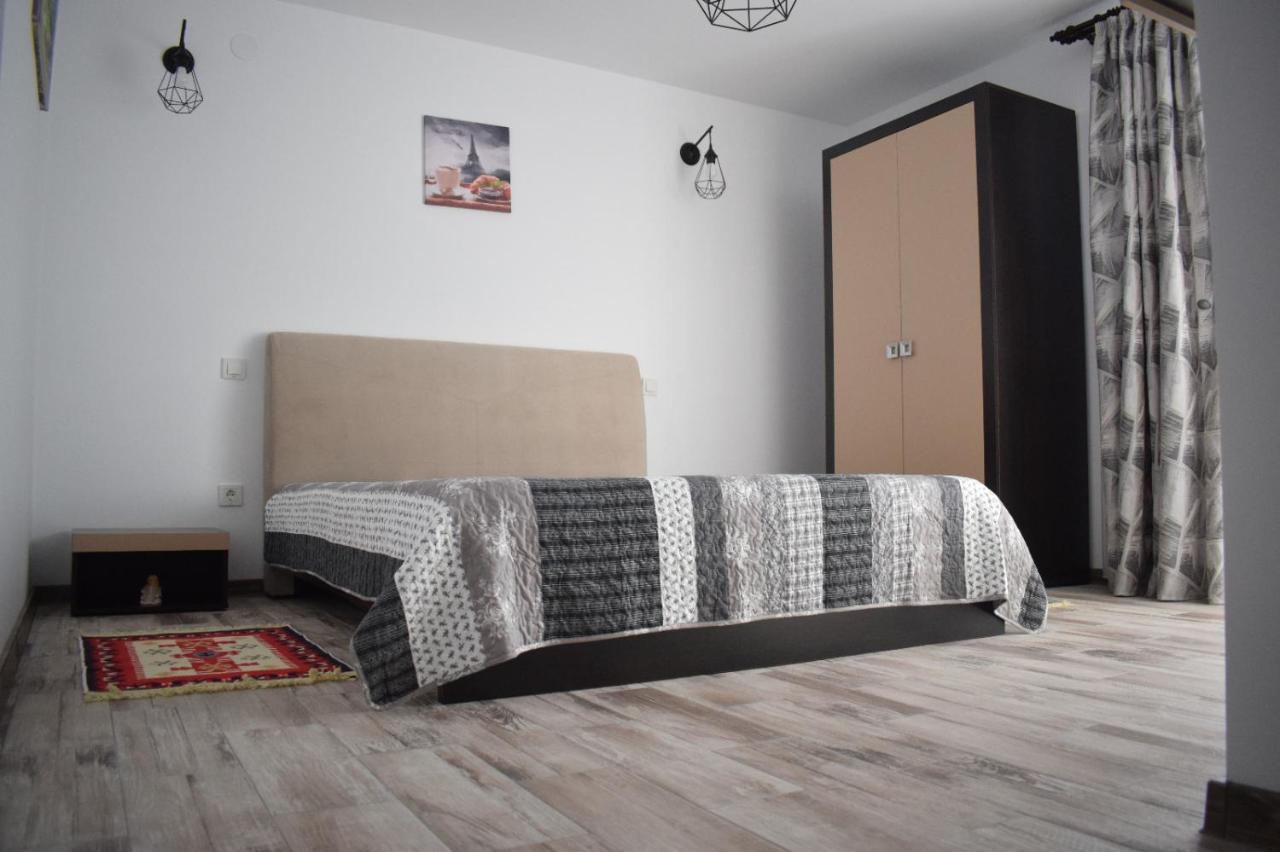 Casa Dumitru Hotel Ceraşul Eksteriør billede