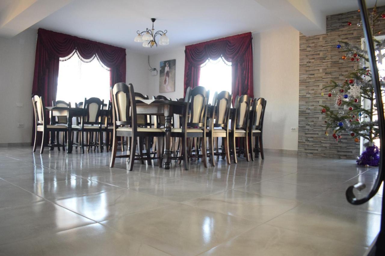 Casa Dumitru Hotel Ceraşul Eksteriør billede