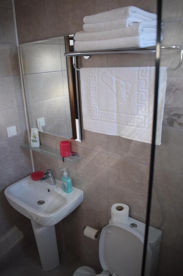 Casa Dumitru Hotel Ceraşul Eksteriør billede