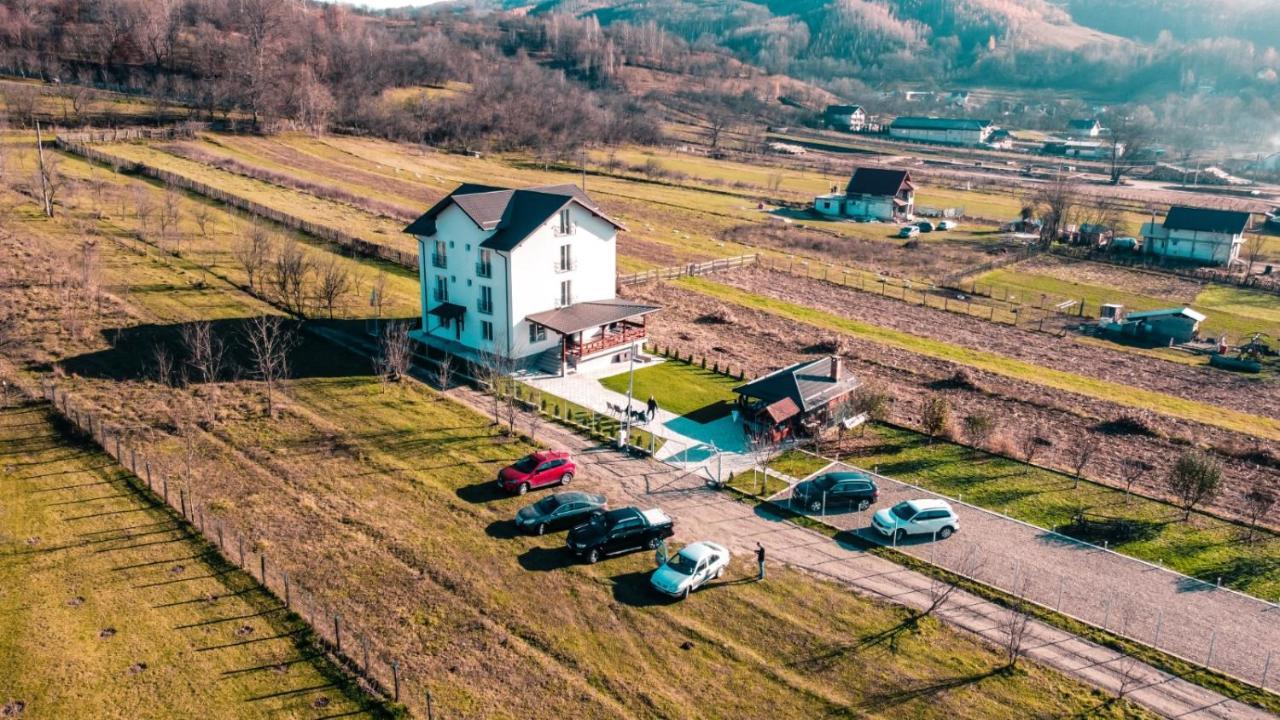 Casa Dumitru Hotel Ceraşul Eksteriør billede